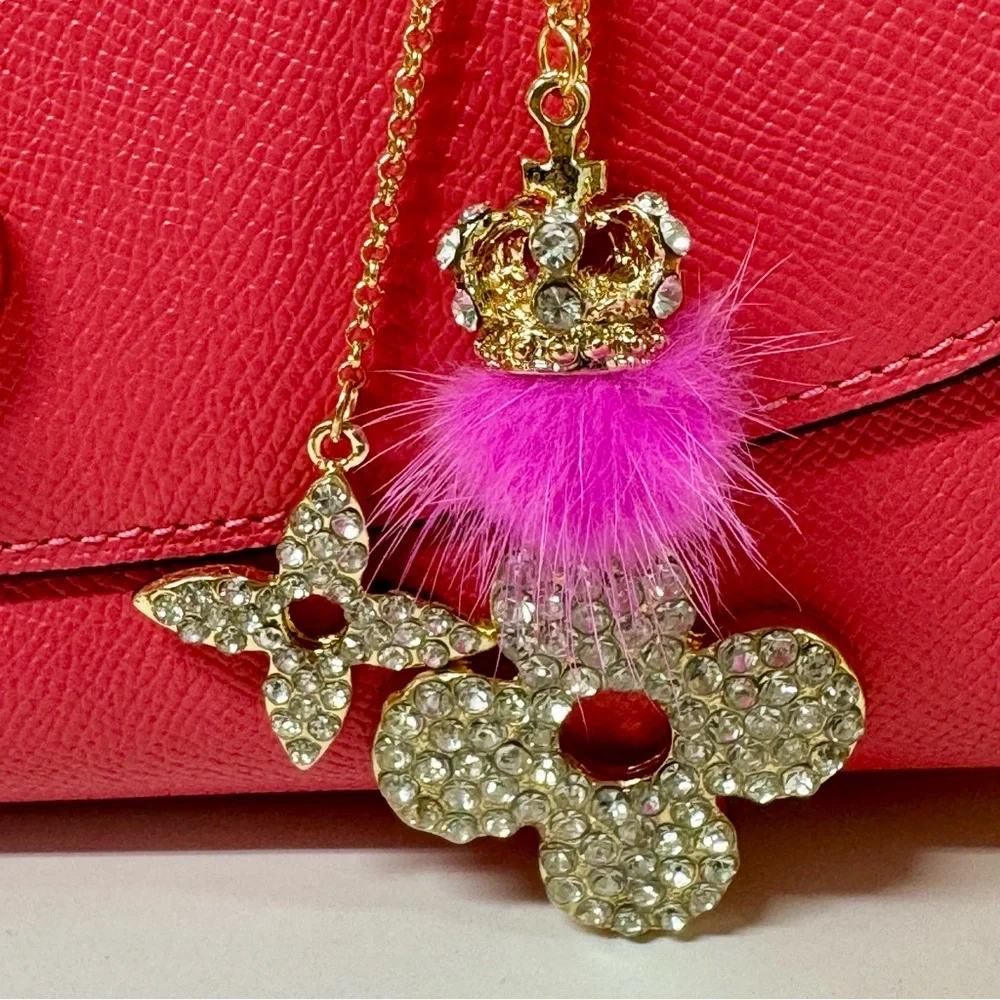 👑8HR PRICE! CRYSTAL FLEUR & CLOVER BAG CHARM